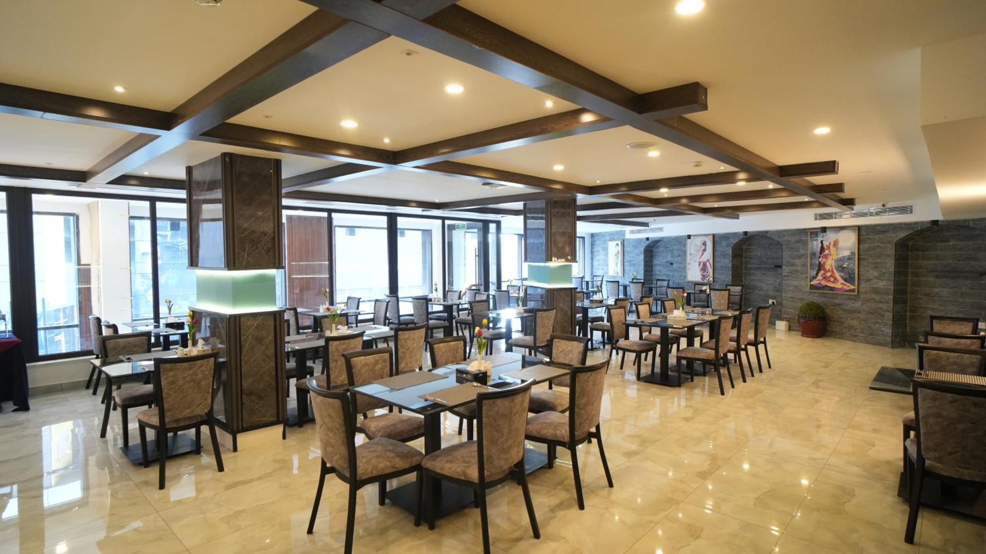 Luxury Palace Hotel Amman Exterior foto